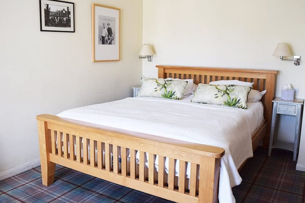 2 Bedrooms, Suite, Twin Beds, Double and Twin Beds, Sea View