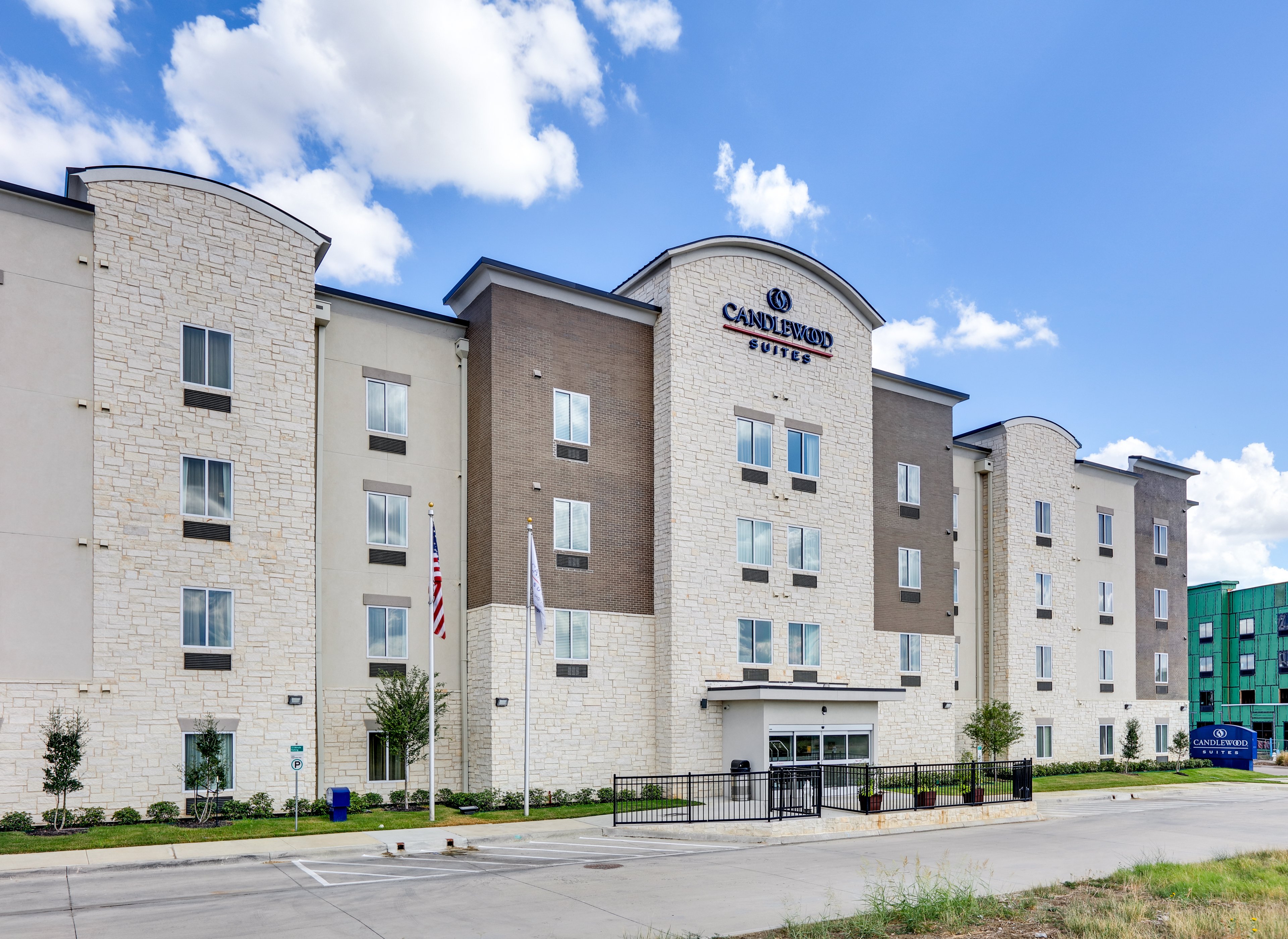 Candlewood Suites Dallas NW Farmers Branch 9/55