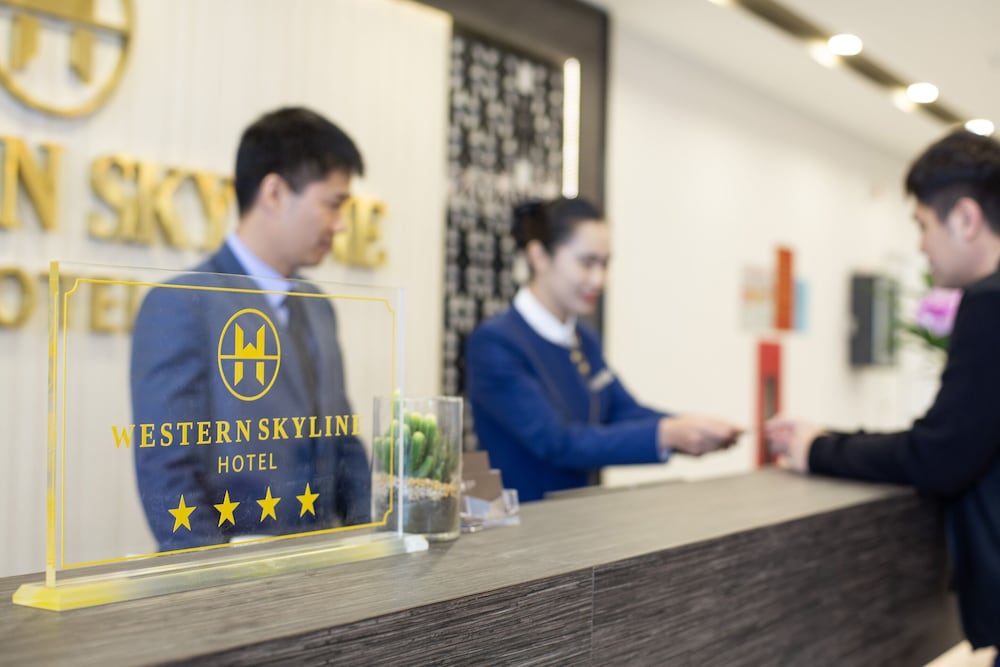 Western Skyline Hotel 2/29