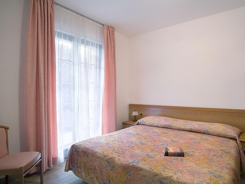 Camping Solaris Rooms 12/50