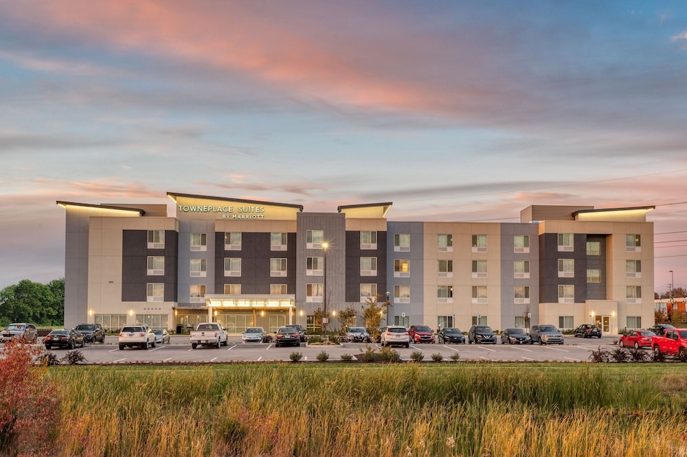 TownePlace Suites by Marriott Indianapolis Airport 3/63