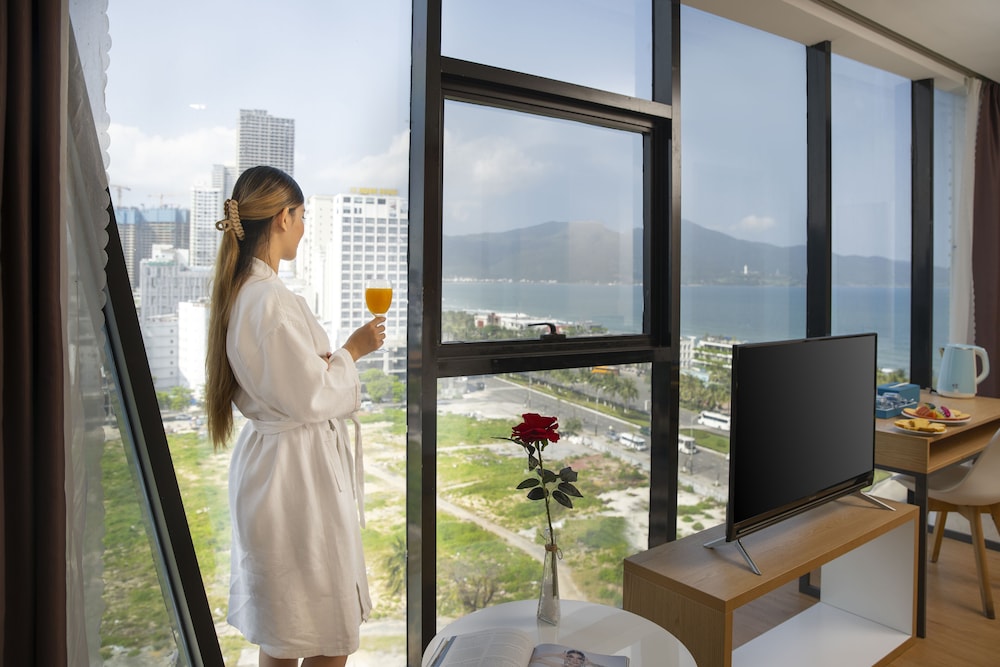 Kova Diamond Hotel Da Nang 12/62