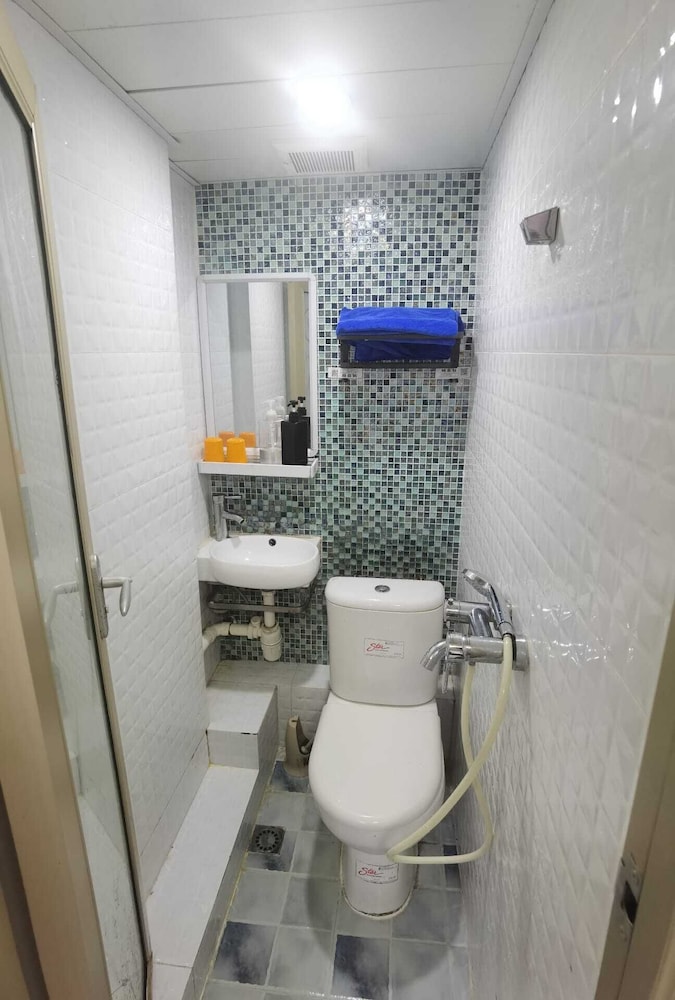 Yue Ka Hotel 14/17