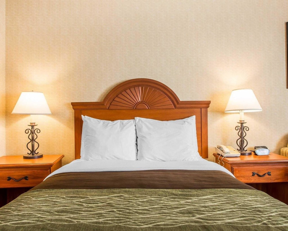 Quality Inn Sidney OH 12/34