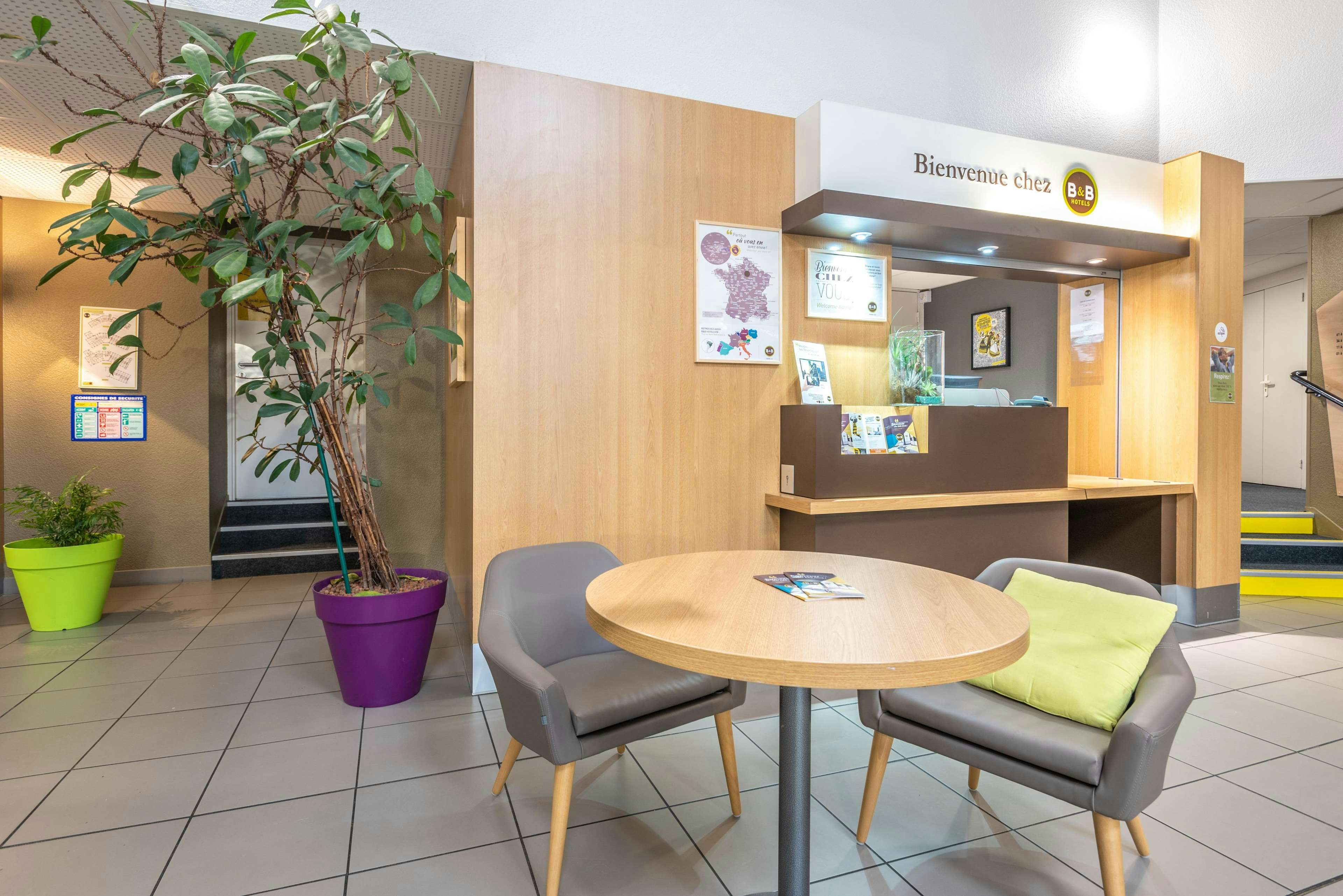Lobby at B&B HOTEL Quimper Sud Benodet, QUIMPER