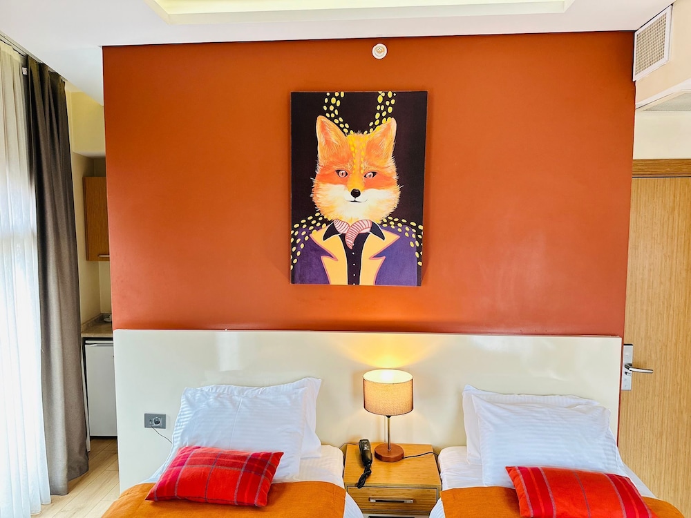 The Fox Hotel Taksim 10/69
