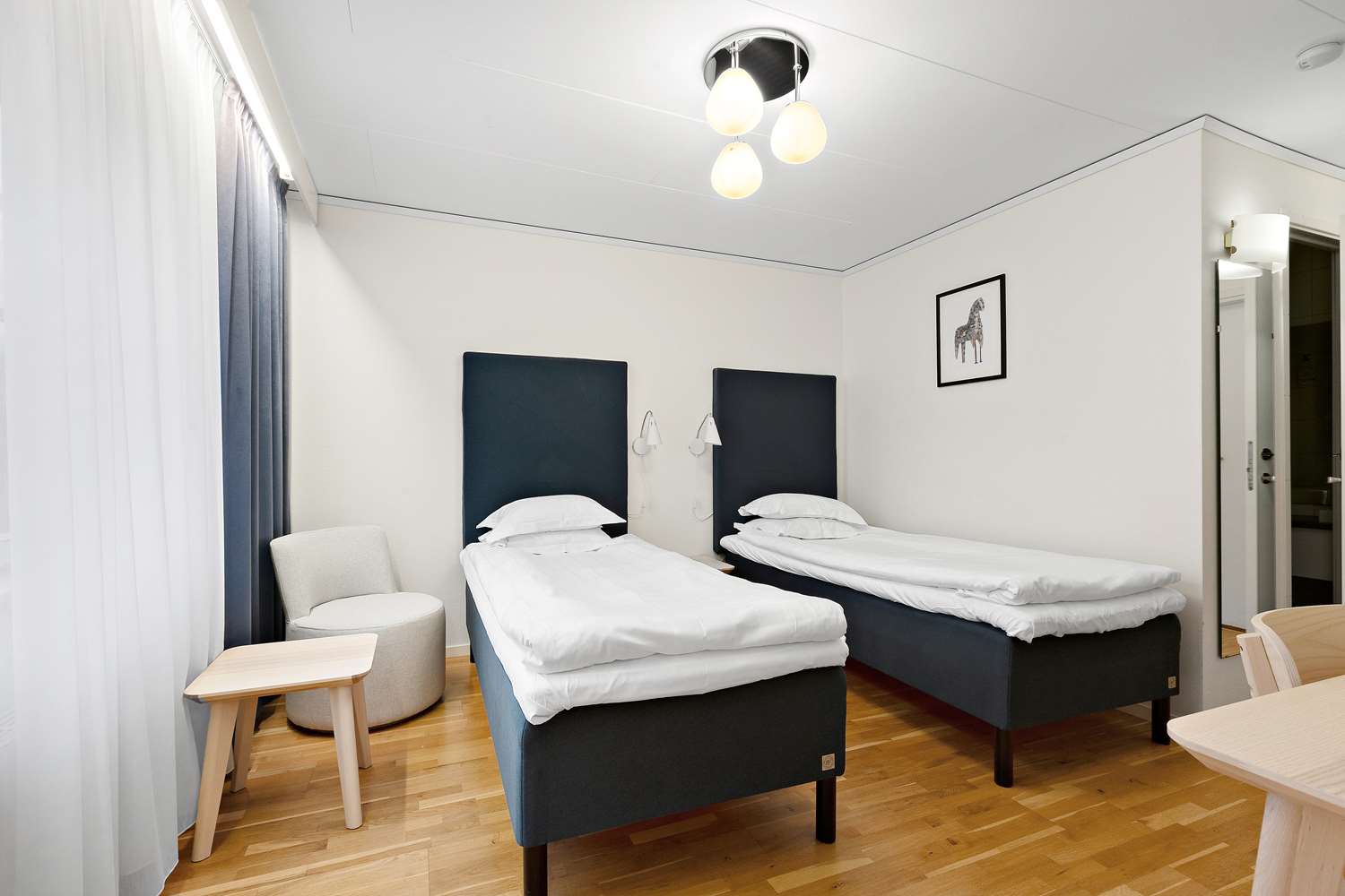 Standard, Twin Beds