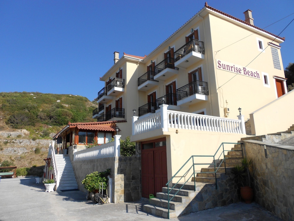 Sunrise Beach Hotel in SAMOS