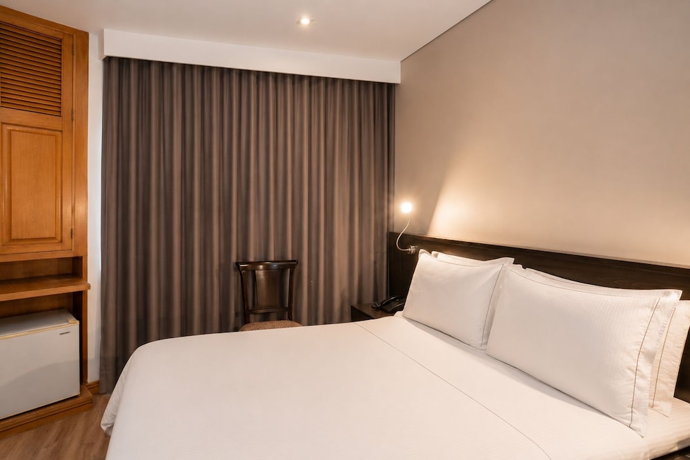 Hotel Egina Medellin 19/49
