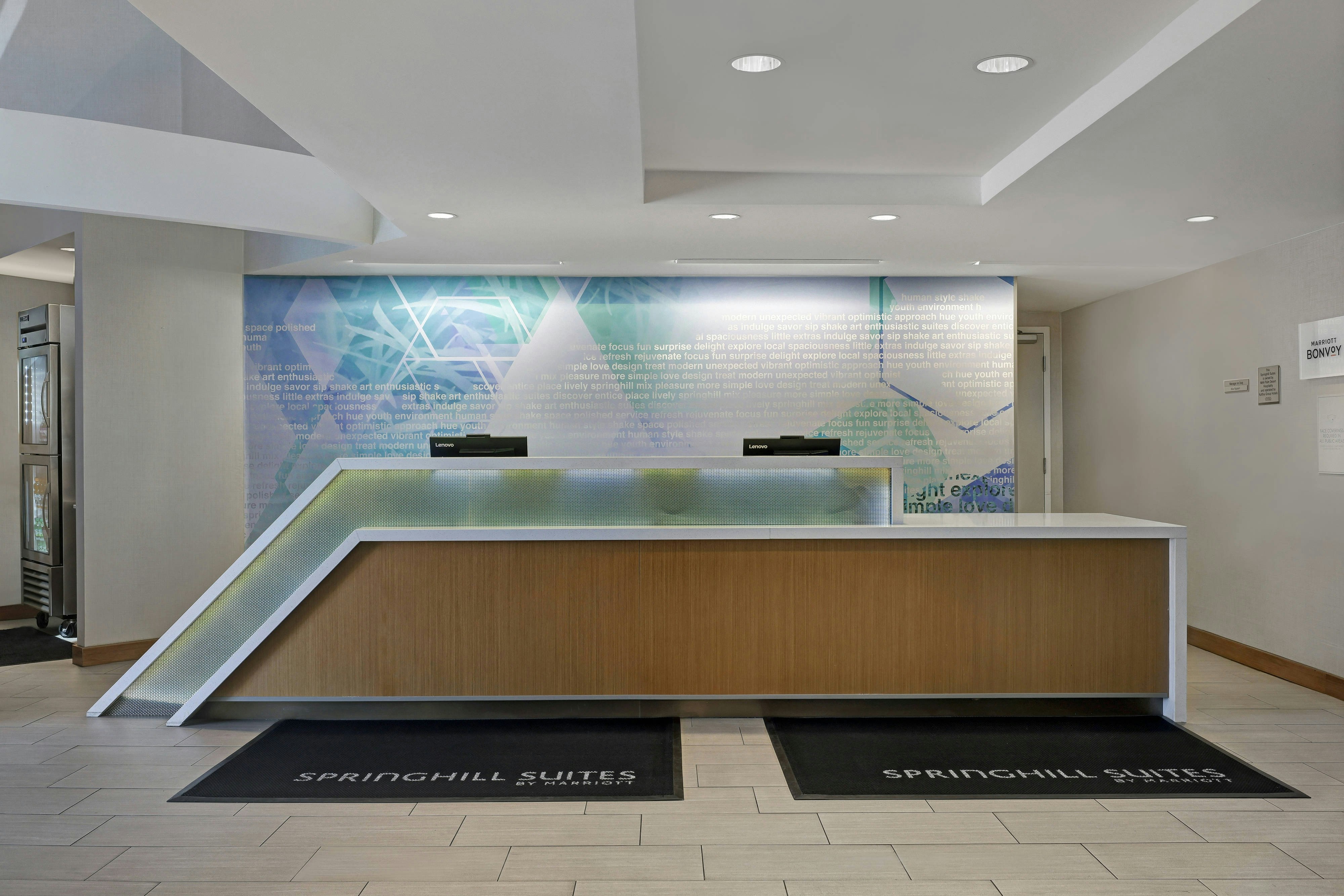 SpringHill Suites by Marriott Palm Desert 7/54
