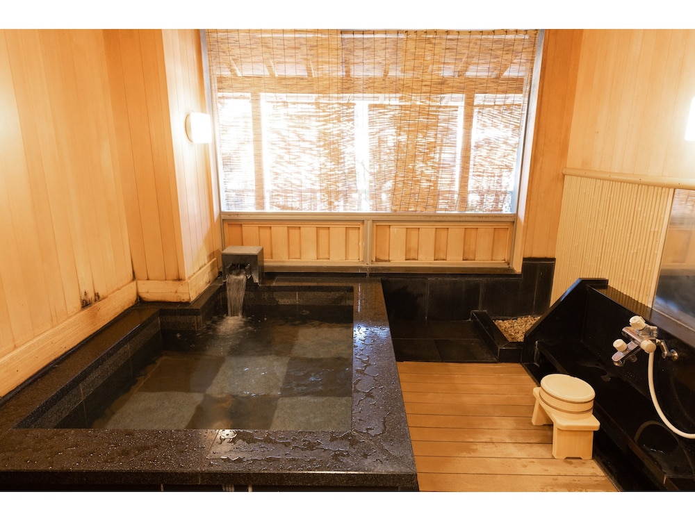 Hotel Castle Inn Ise Meotoiwa 10/23