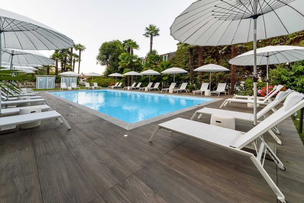Hotel Villa Paradiso 25/30