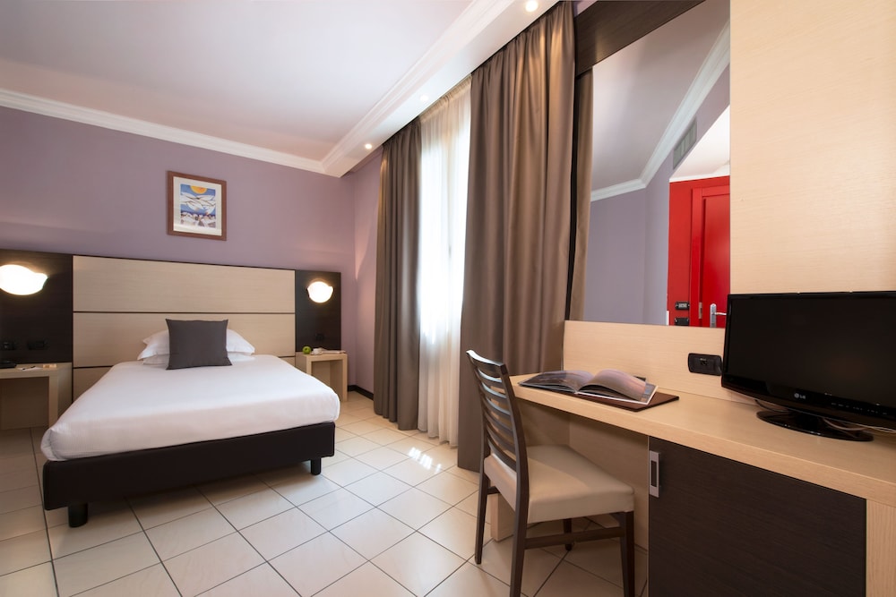 CLASSIC, SINGLE, LARGE SINGLE BED