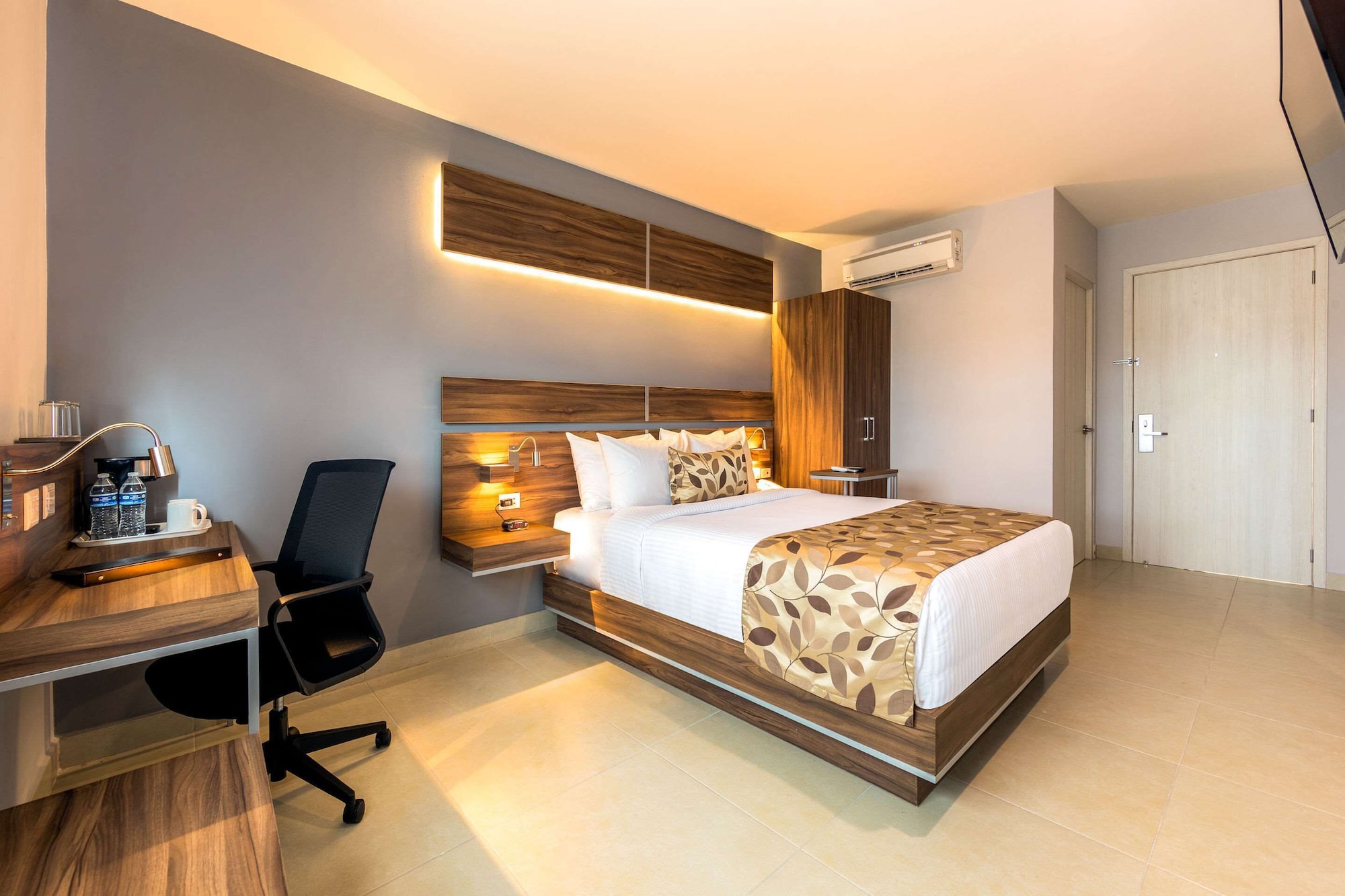 Standard, King Bed