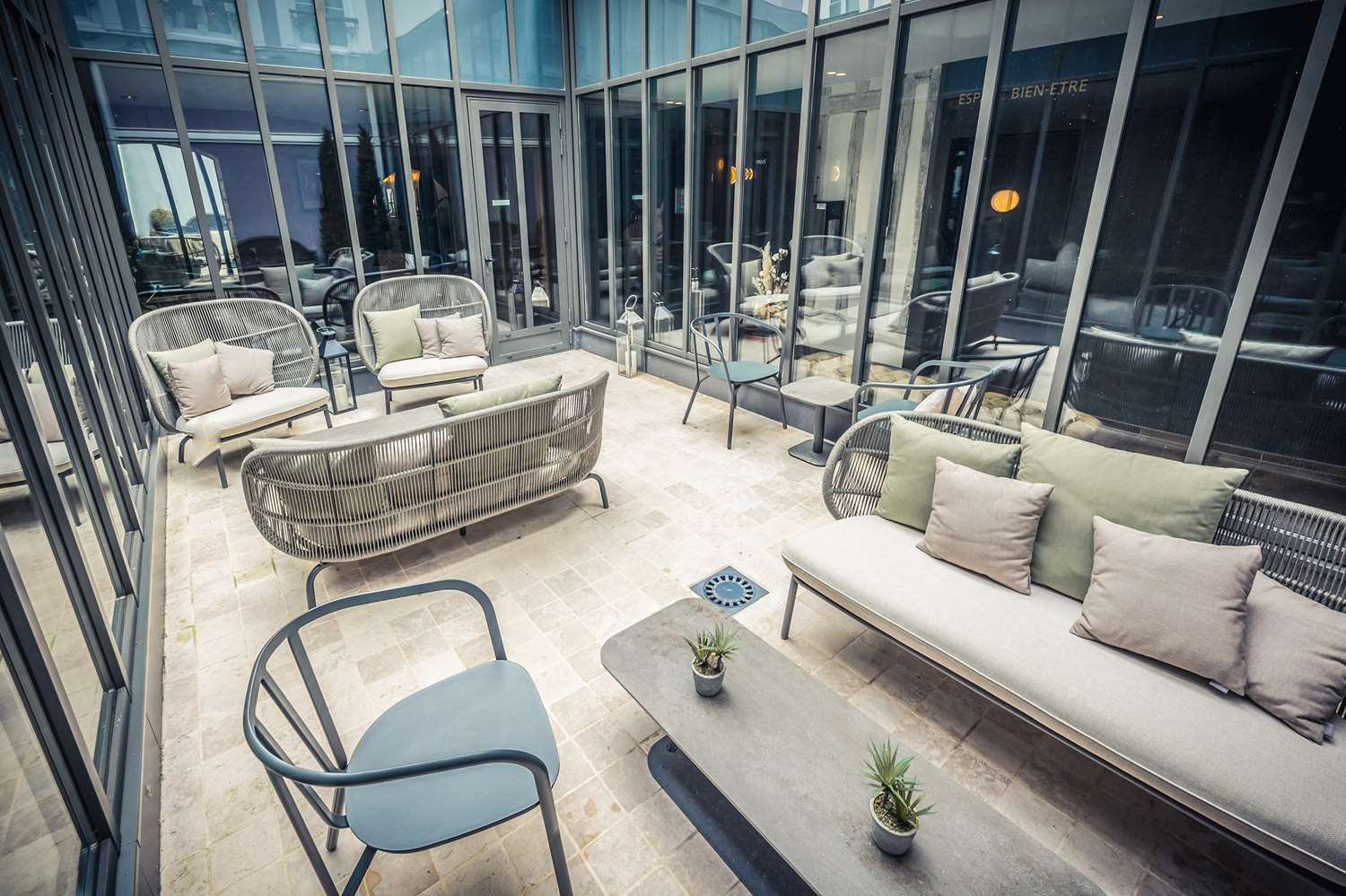 Best Western Premier Hotel De La Poste & Spa 38/57