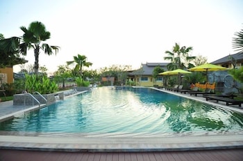 Park Pool Resort 7/55