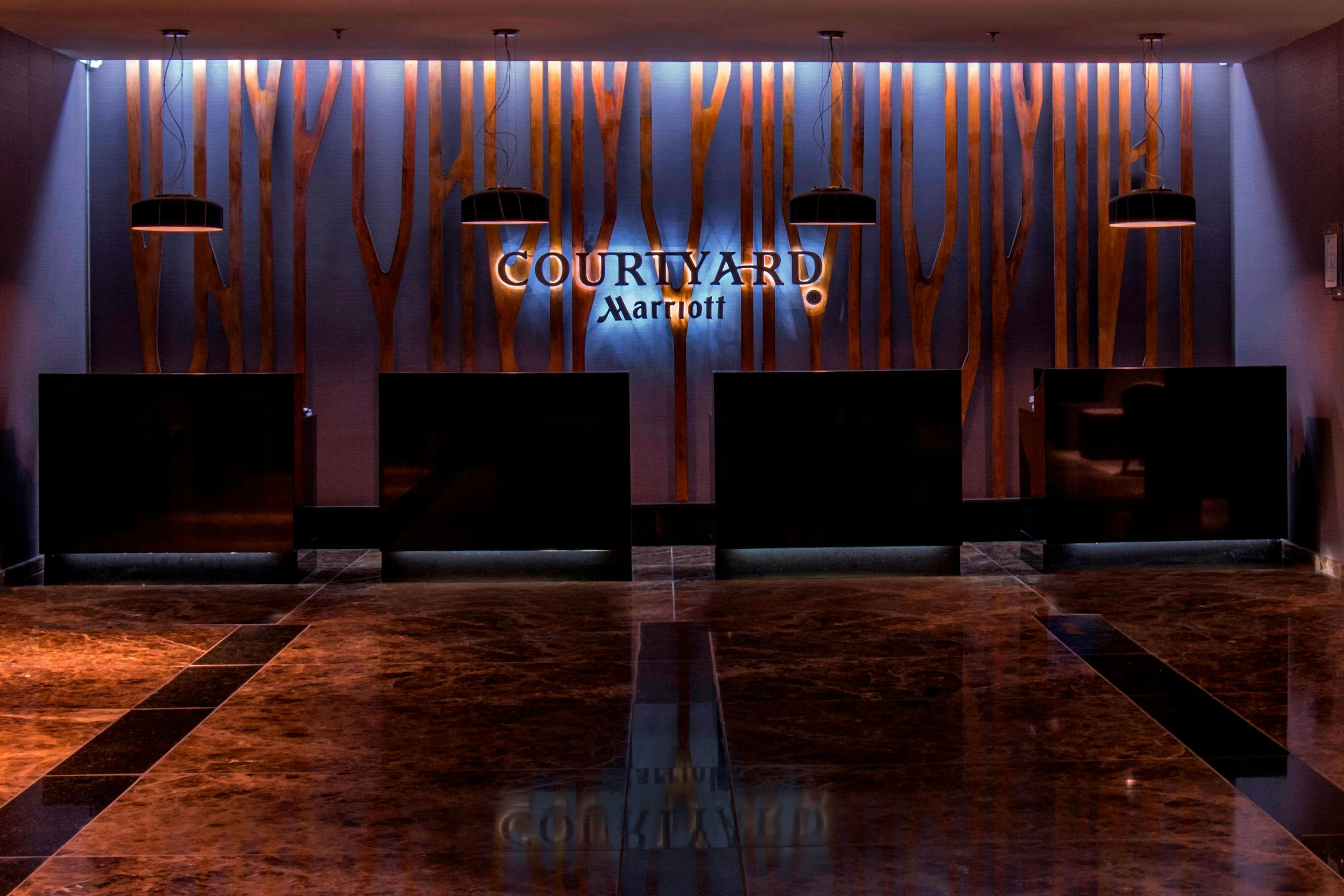 Courtyard By Marriott Mexico City Revolucion Ex Radisson Flamingos 5/31