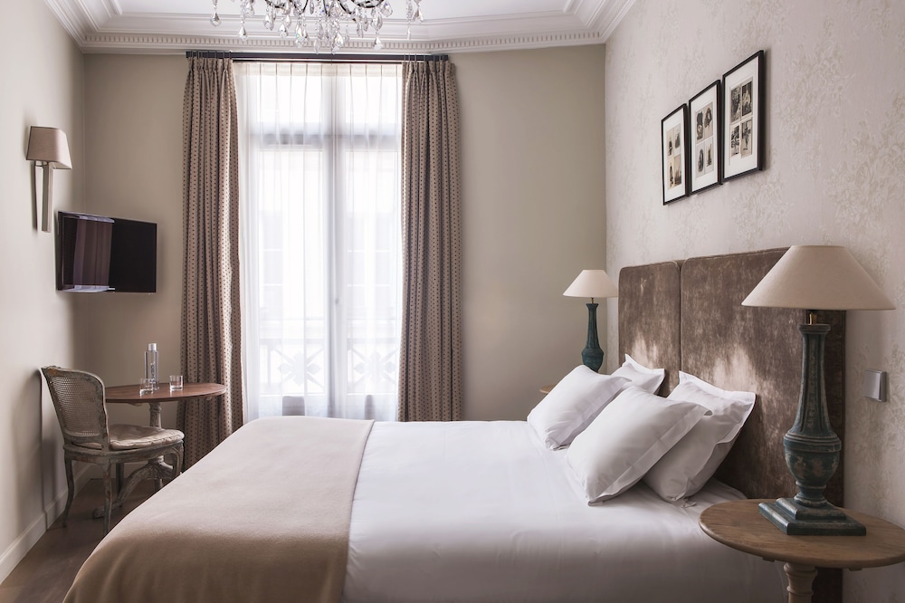 New Hotel Roblin 16/59