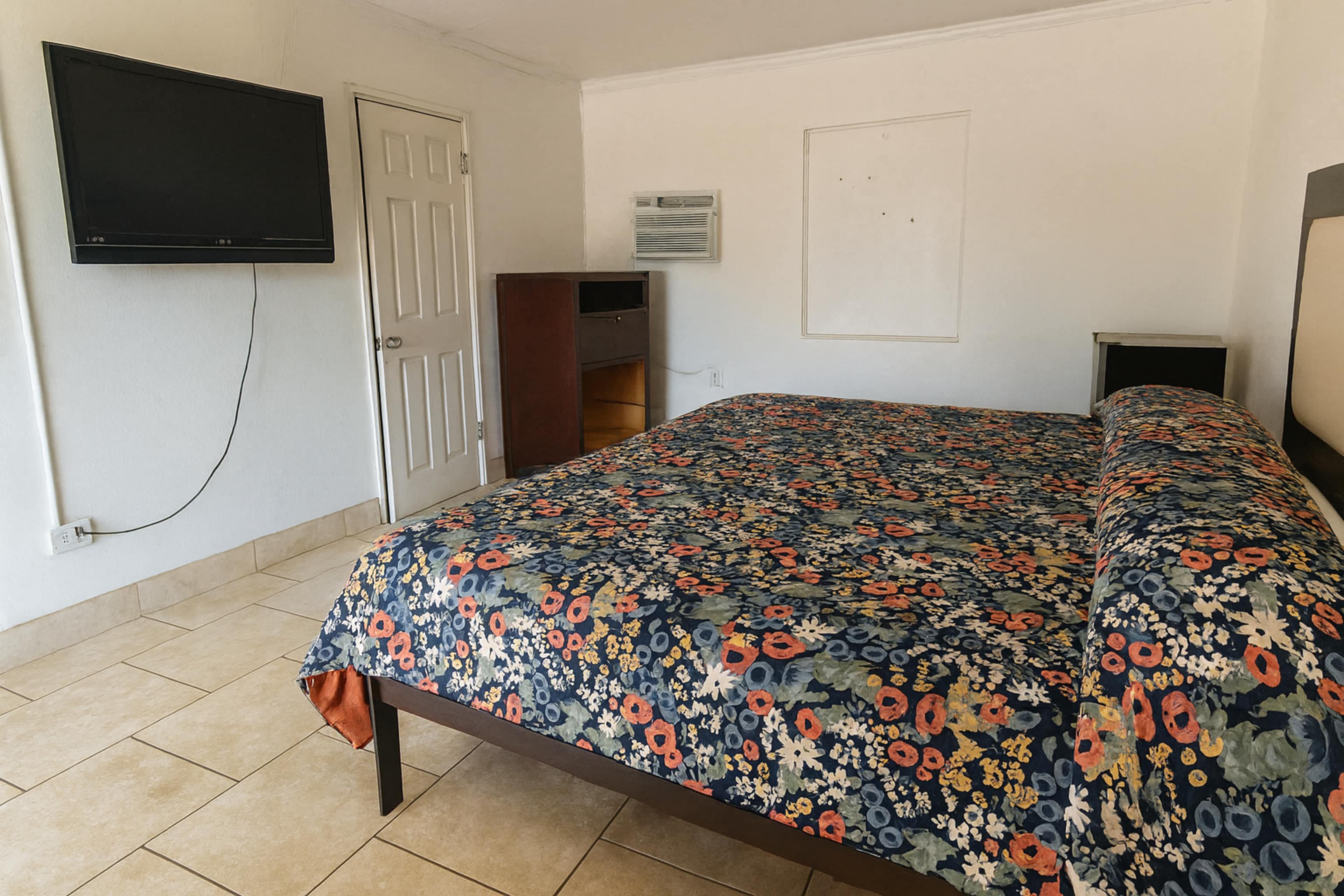 Antigua Motel by OYO Tampa US - 41 18/22