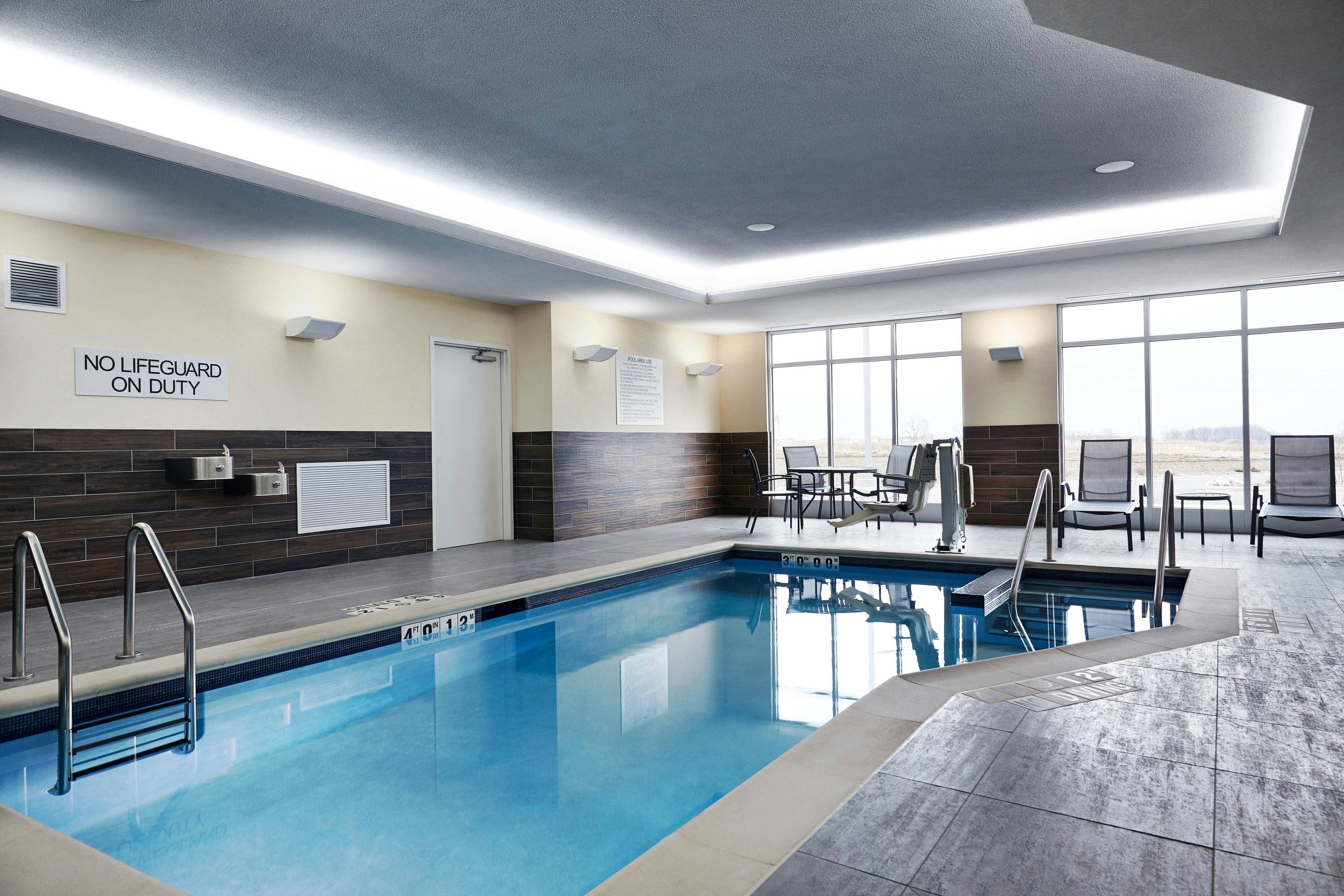 Fairfield Inn & Suites By Marriott Sheboygan 6/14