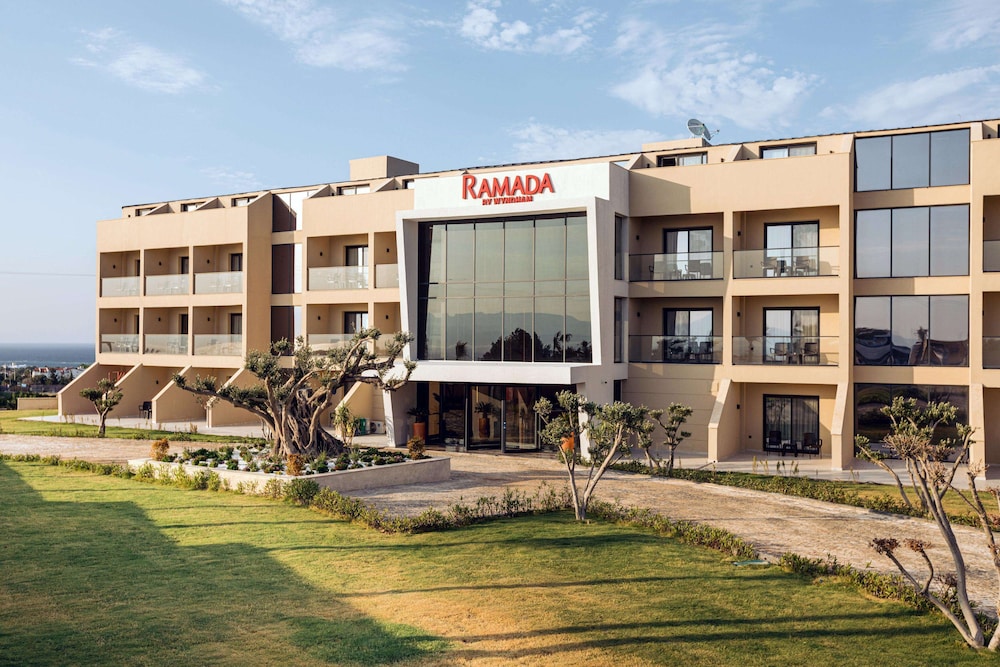 Ramada by Wyndham Cesme 62/67