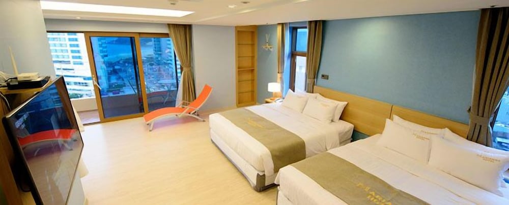 Marianne Hotel 13/40