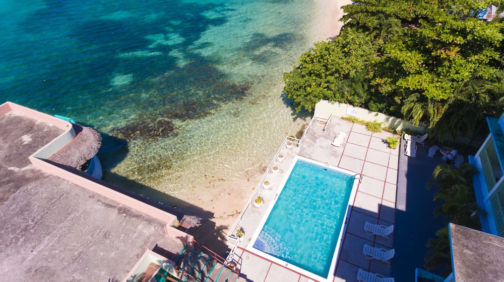 Ocean Rooms At Ocean Sands 38/50
