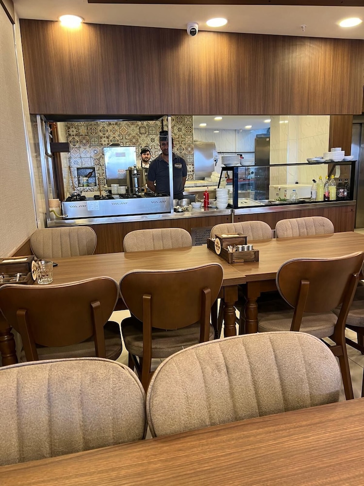 E5 Park Hotel 31/41