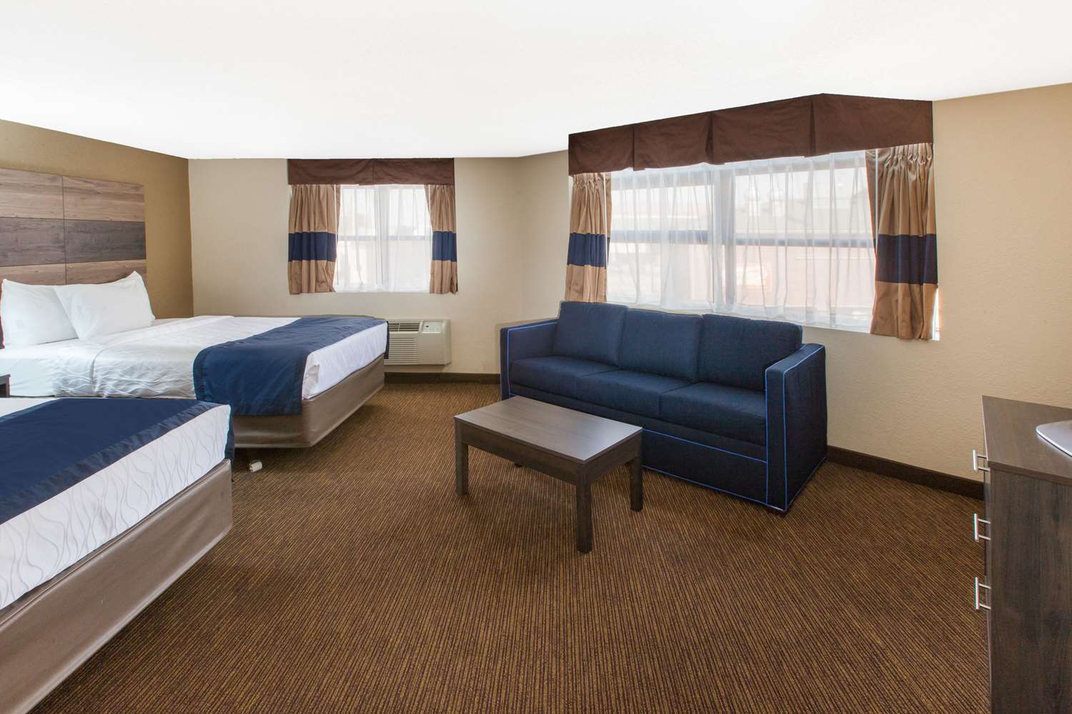 Baymont By Wyndham Downtown Detroit 22/31