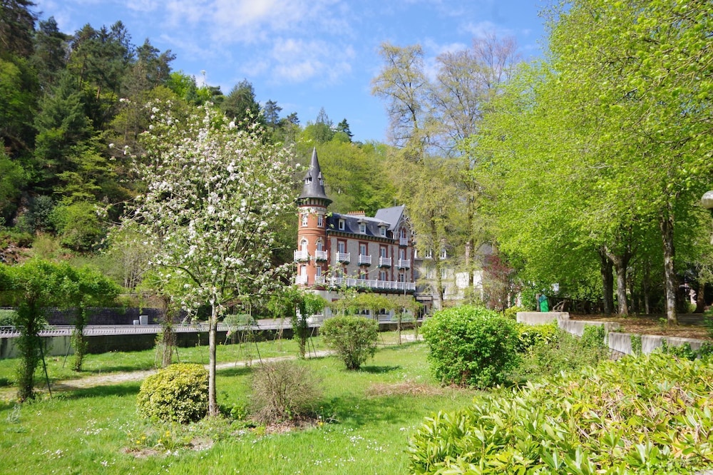 HOTEL LE ROC AU CHIEN 48/53