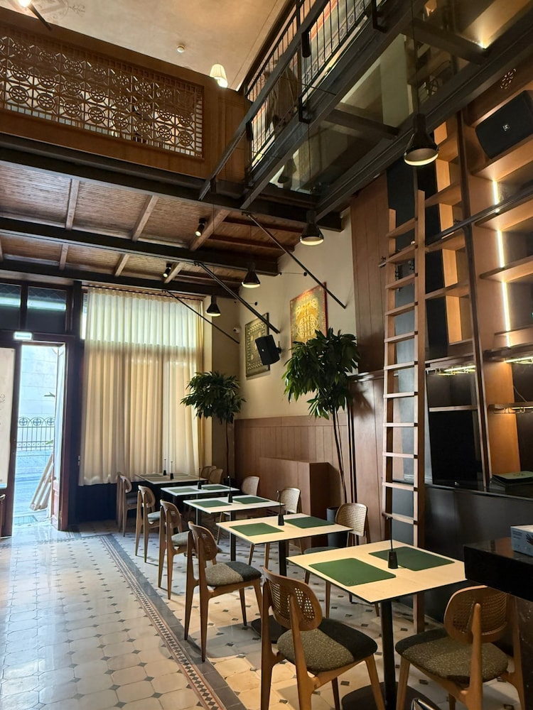 Athens 1890 Boutique Hotel & Spa 39/49