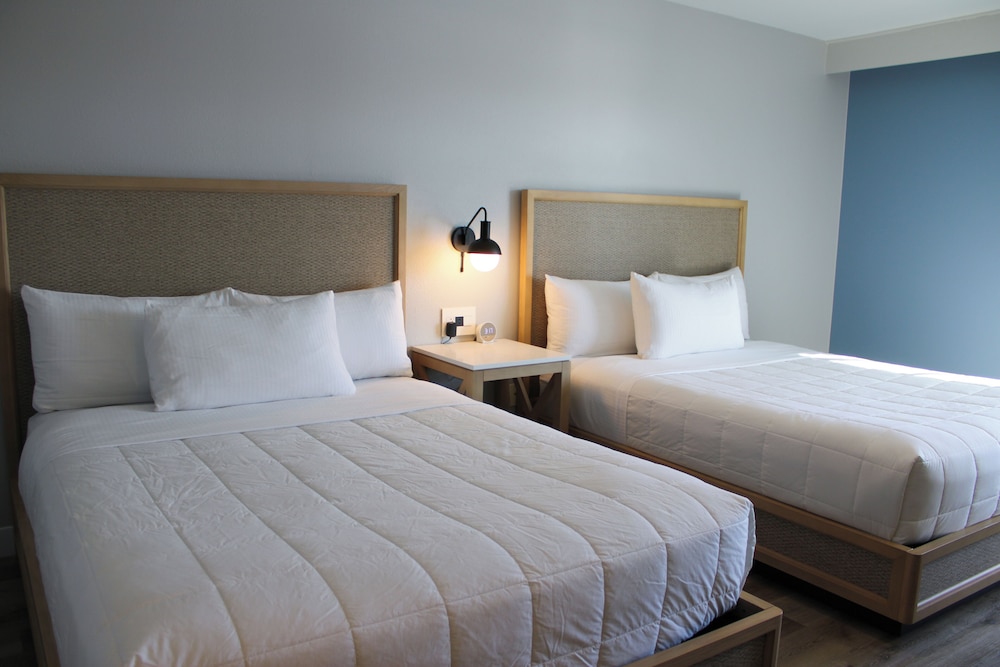 Standard, 2 Double Beds, Chesapeake Beach Resort And Spa 3/7