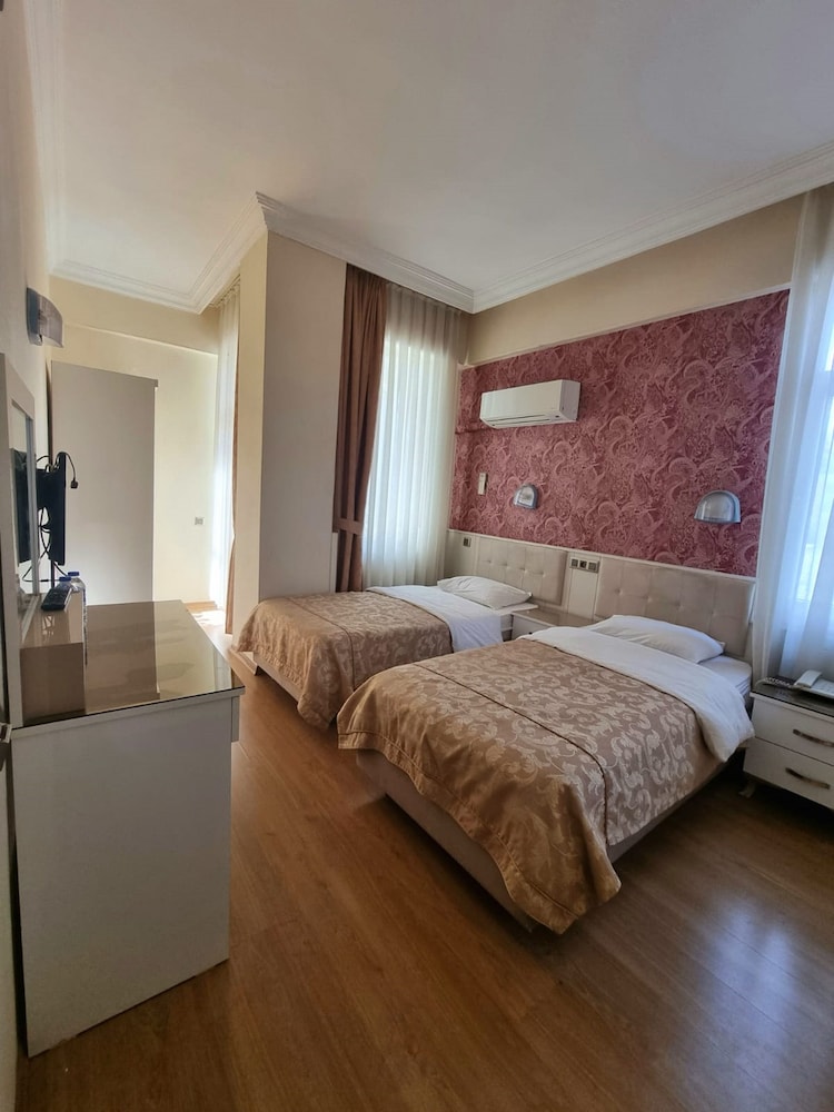 Europa Hotel 16/61