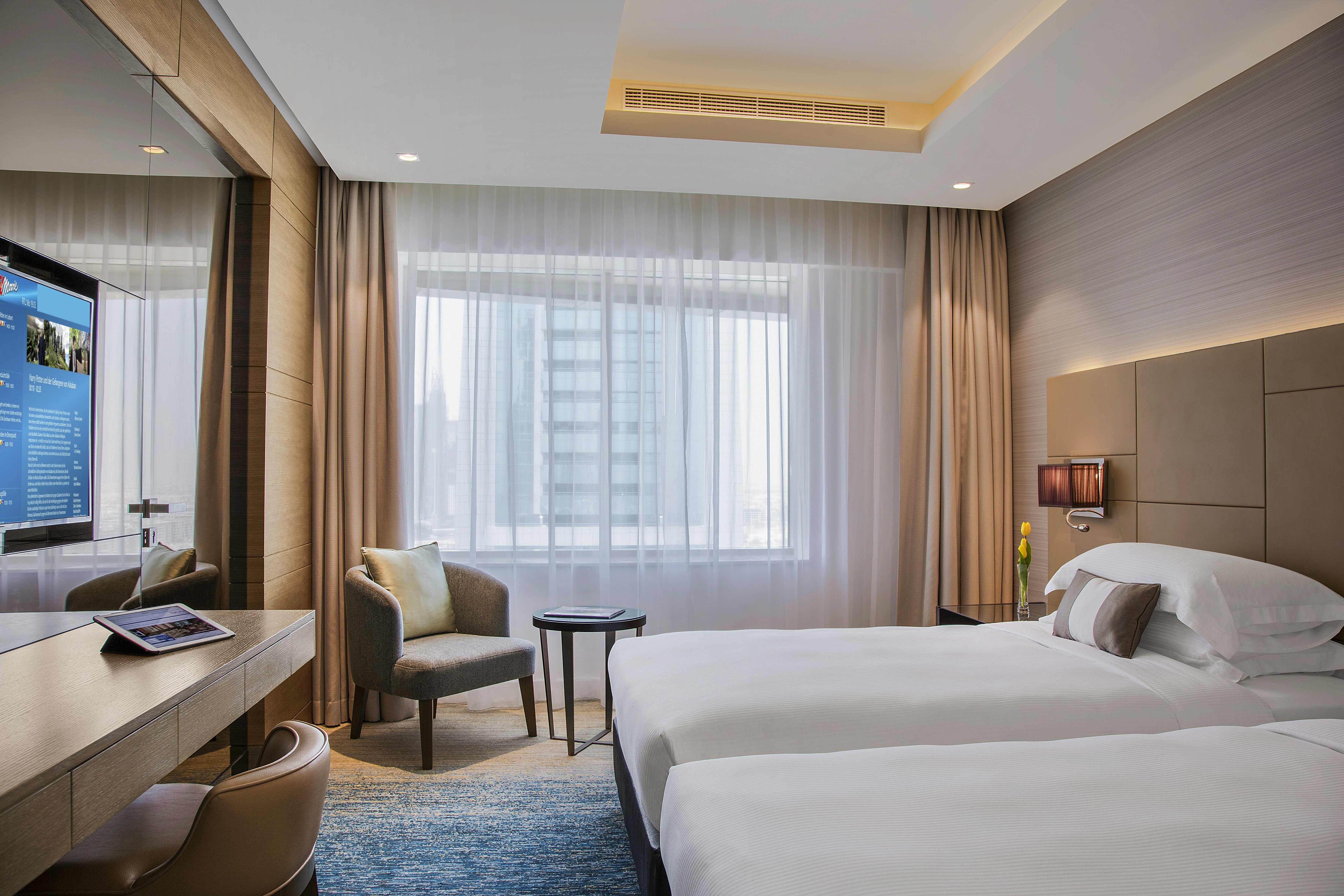 Towers Rotana Hotel 6/49
