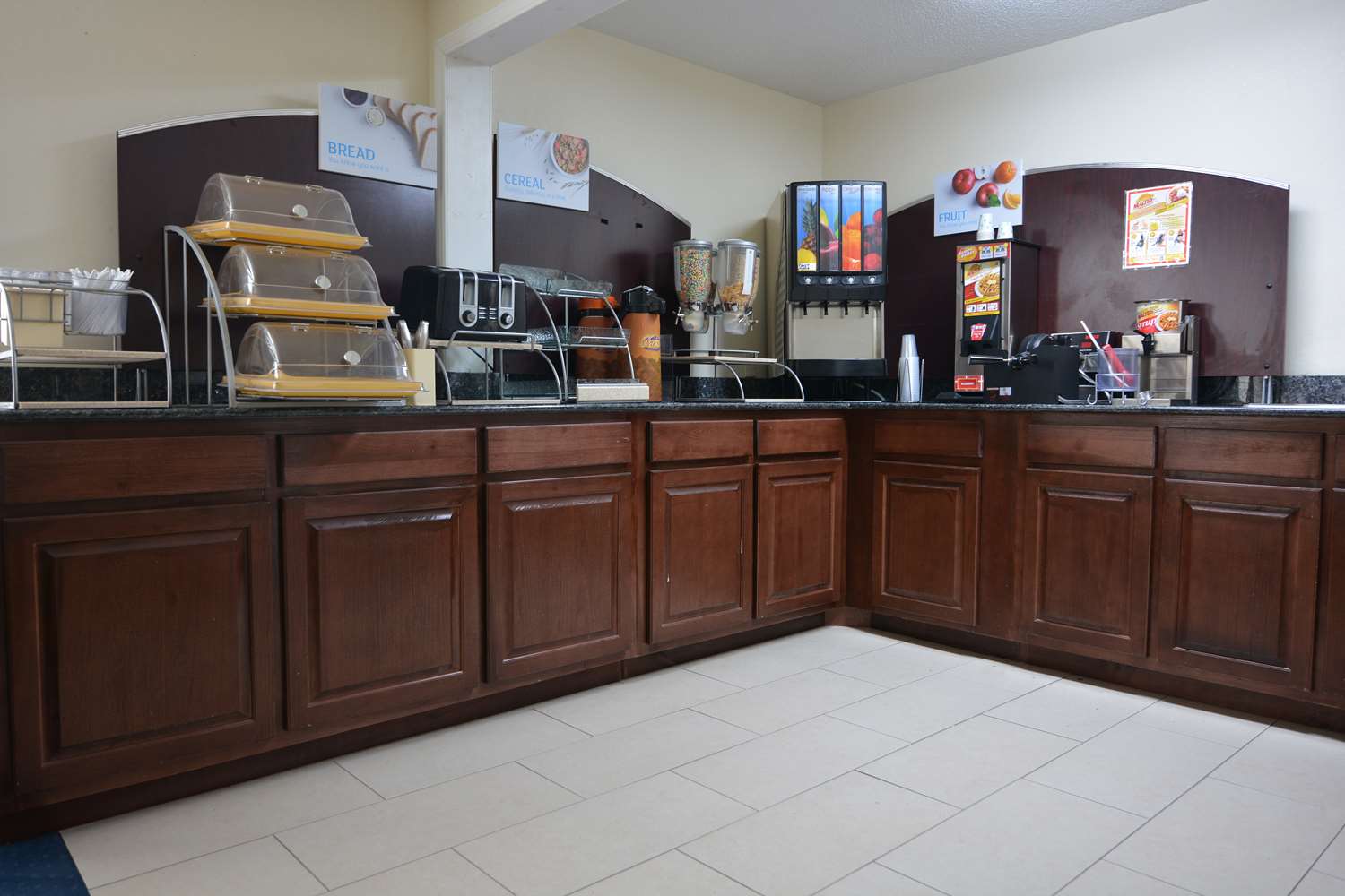 Jameson Inn & Suites Hazlehurst 30/37