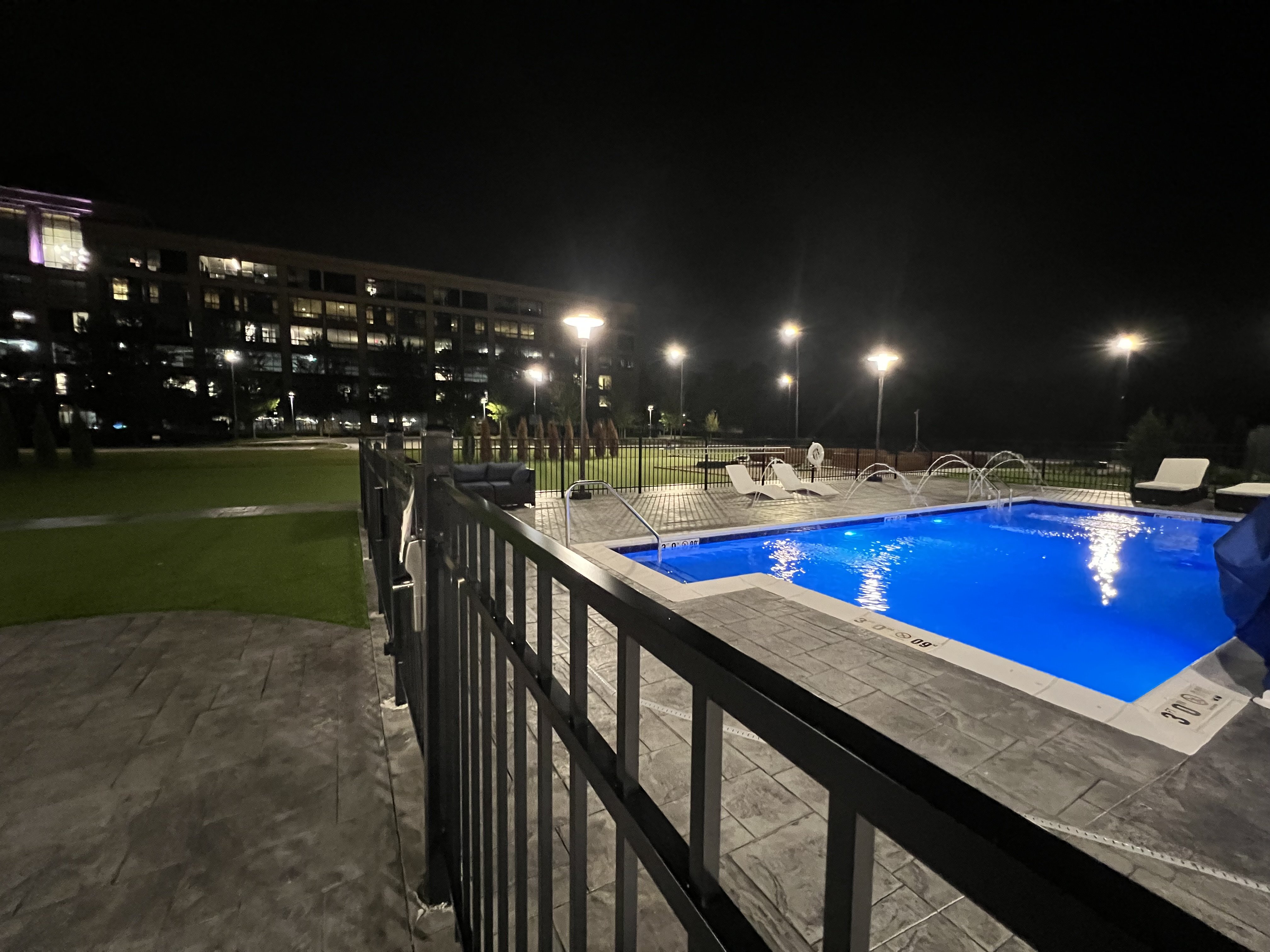 Holiday Inn Express & Suites Chicago Schaumburg, an IHG Hotel 48/50