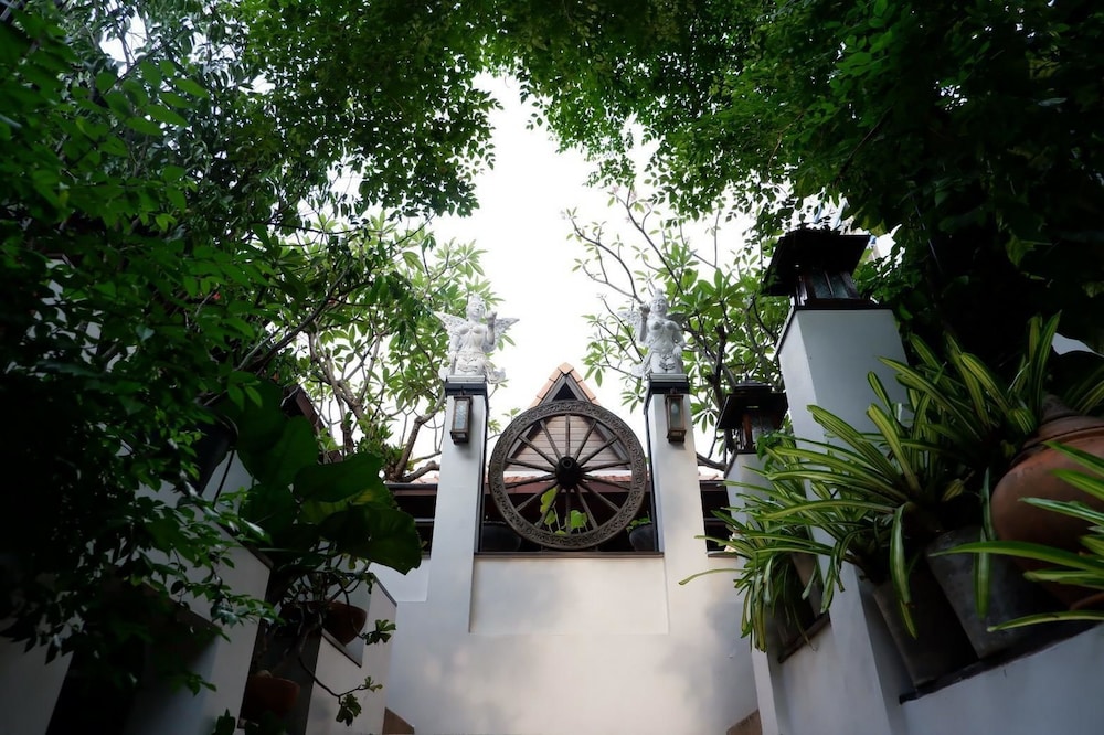 Yotaka Boutique Hotel Bangkok 5/74