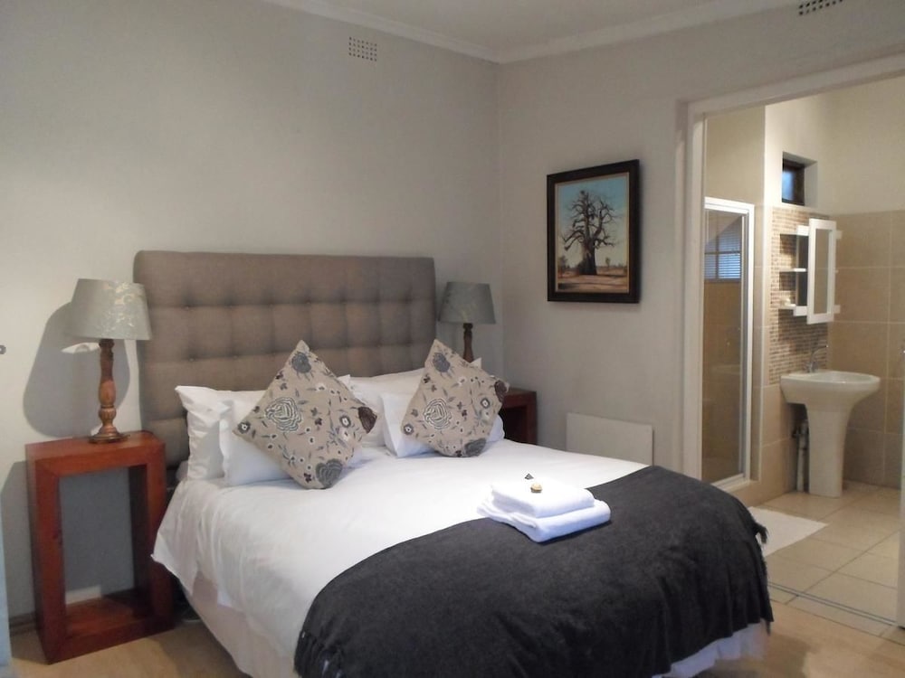 Melville Turret Guesthouse 8/27