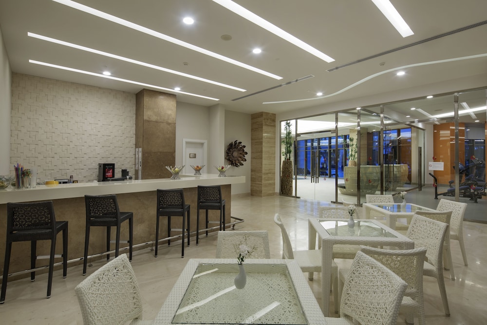 The Sense De Luxe Hotel 34/50
