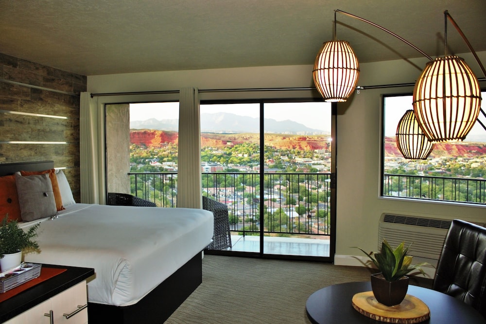 Inn on the Cliff 34/45