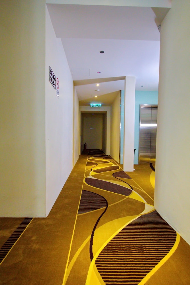 Elegant Hotel 38/45