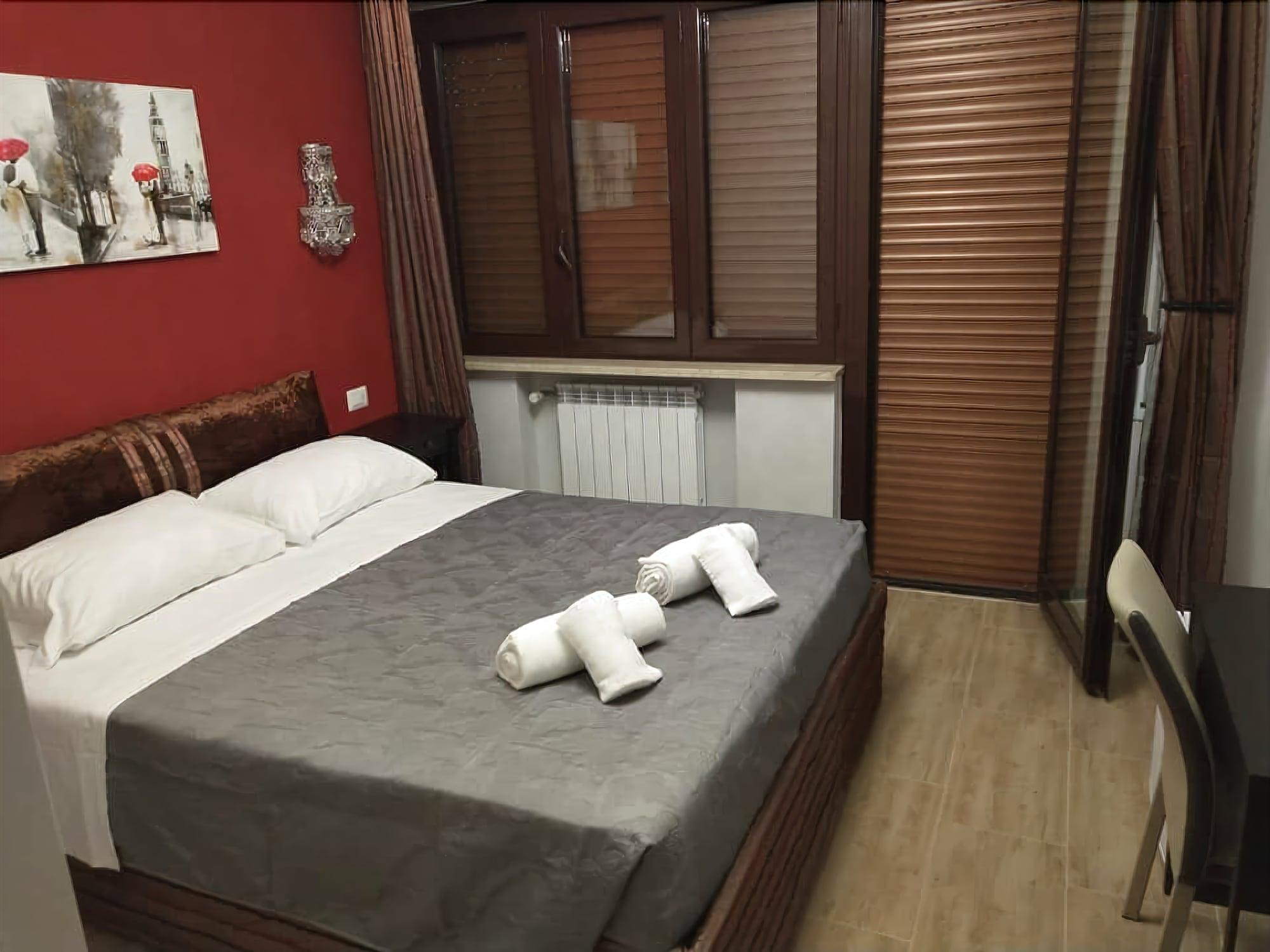 Seven Miracles Inn 14/40