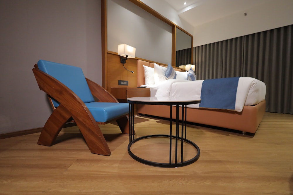 Ramada Encore by Wyndham Viramgam 38/58