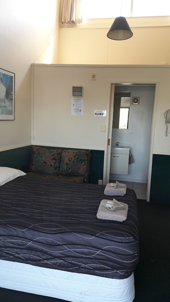 Auckland North Shore Motels & Holiday Park 36/56