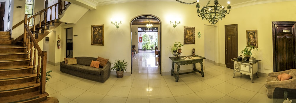 HOTEL SENORIAL 40/52