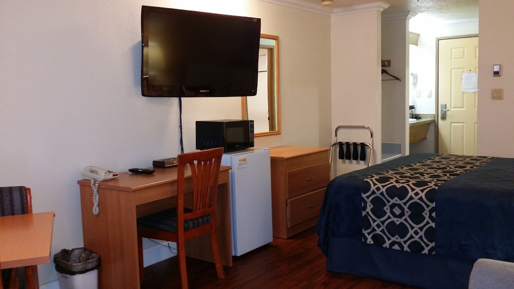Budget Inn Corcoran Near Tulare CA 43 29/50