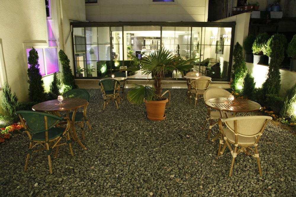 Mirilayon Hotel 46/50