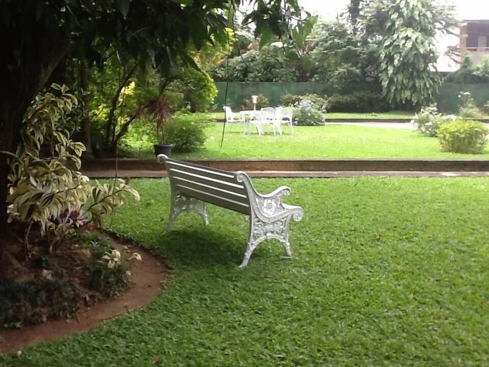 Margaret Villa Hotel 14/16