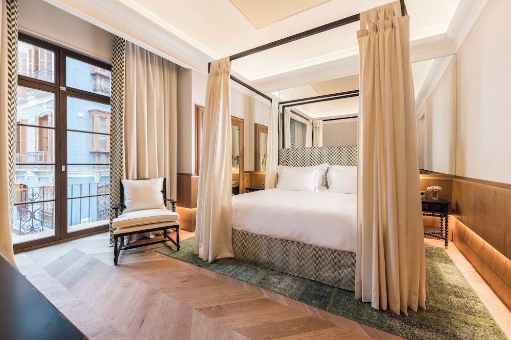 Superior, Double or Twin Bed