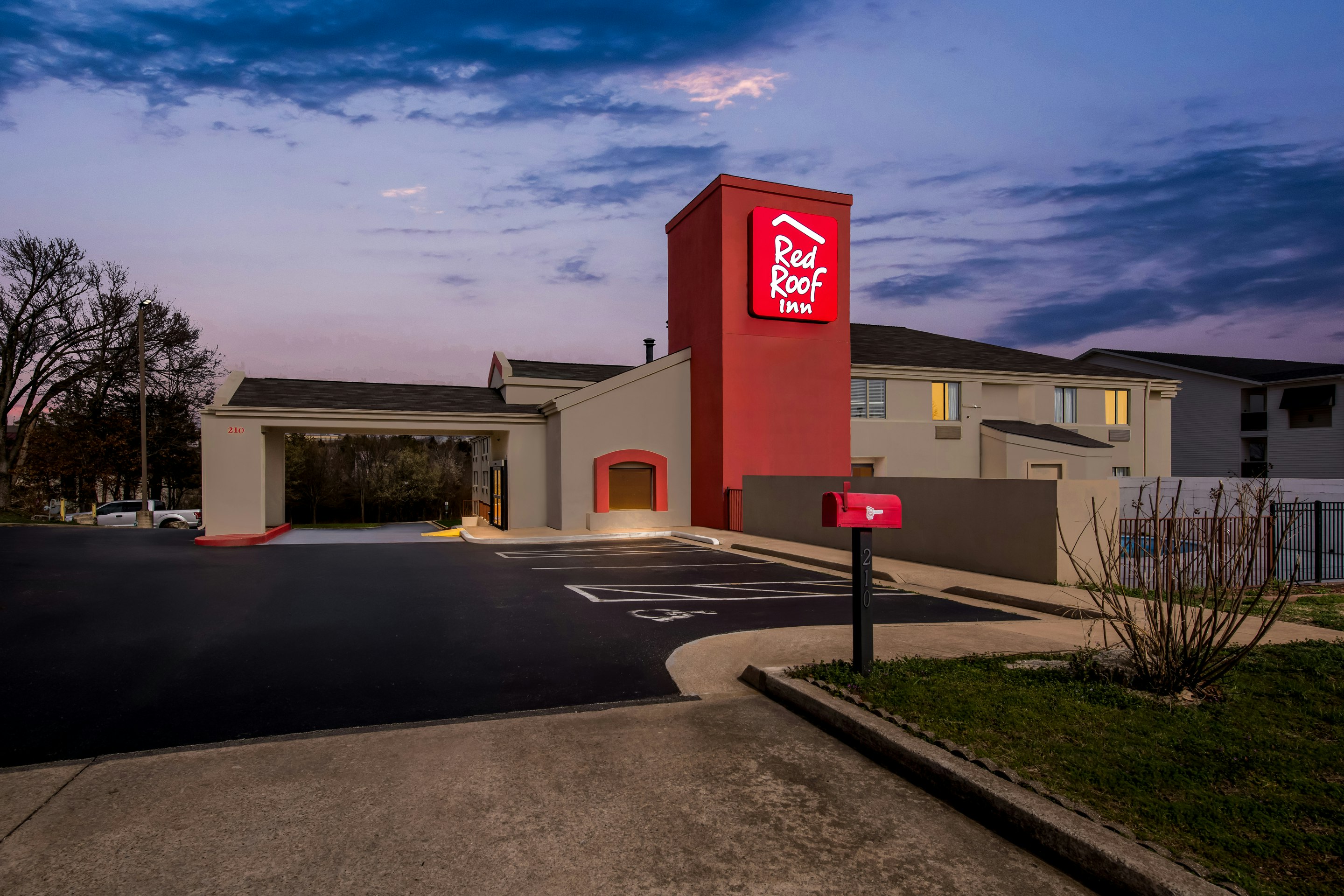 Red Roof Inn Branson, MO 55/58